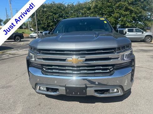 Used 2021 Chevrolet Silverado 1500 LTZ w/ LTZ Premium Package AWD/4WD image 8