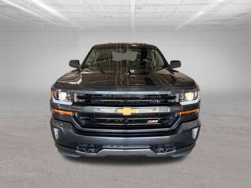 Used 2018 Chevrolet Silverado 1500 LT w/ All Star Edition AWD/4WD image 2