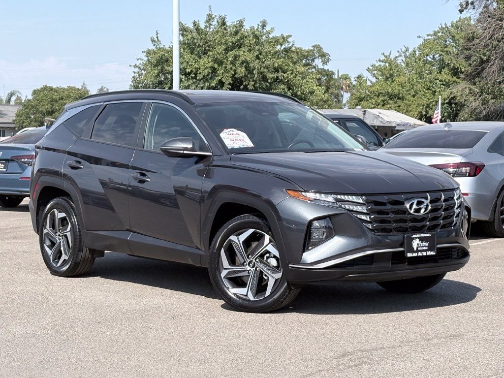 Used 2023 Hyundai Tucson SEL w/ Convenience Package AWD/4WD image 2