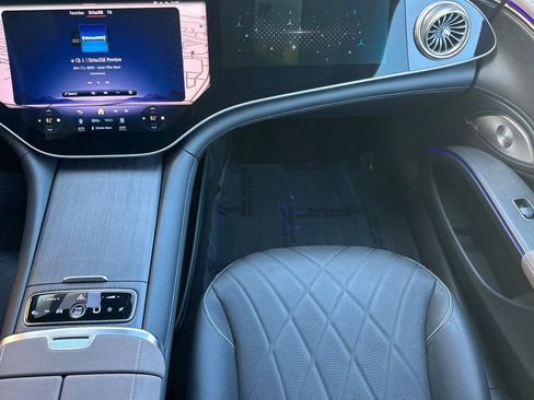 Certified 2023 Mercedes-Benz EQS 580 4MATIC Sedan image 31