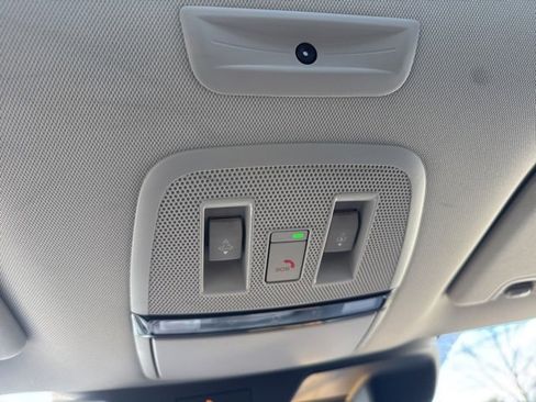 Used 2025 INFINITI QX80 Sensory image 22