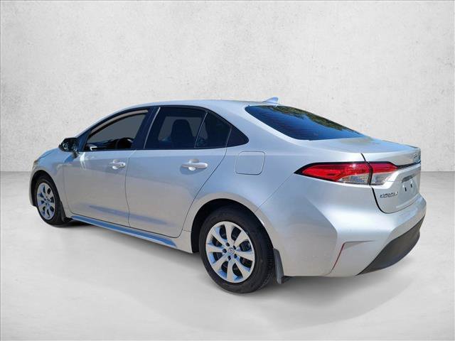 Used 2025 Toyota Corolla LE FWD image 8