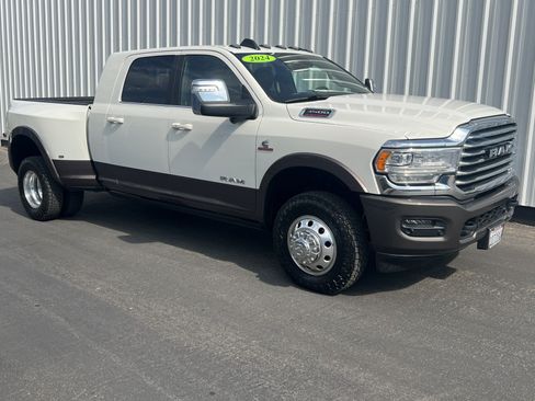 Used 2024 RAM 3500 Limited w/ Towing Technology Group AWD/4WD image 8
