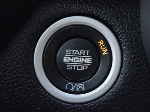 Used 2024 RAM 2500 Laramie w/ Night Edition image 16