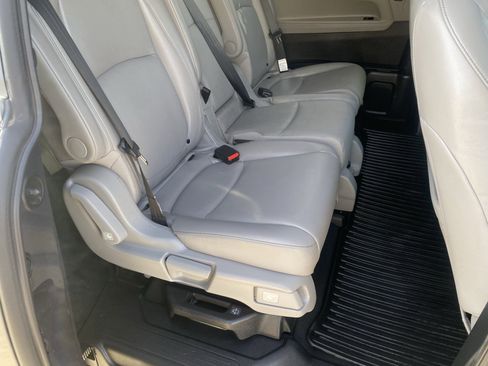 Used 2024 Honda Odyssey EX-L image 5