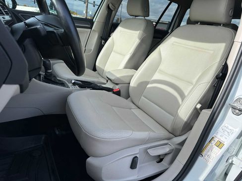 Used 2019 Volkswagen Golf Alltrack SE image 21