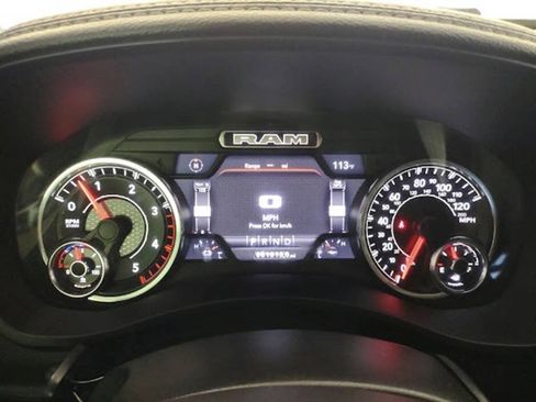 Used 2023 RAM 2500 Laramie AWD/4WD image 11