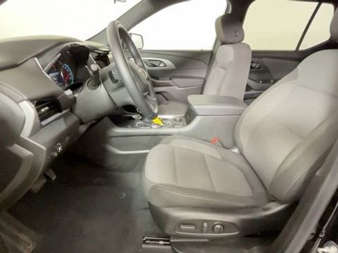 Used 2023 Chevrolet Traverse LT FWD image 19