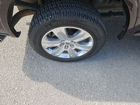 Used 2020 Ford F150 Platinum image 11