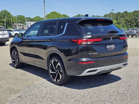 Used 2022 Mitsubishi Outlander SE FWD image 12