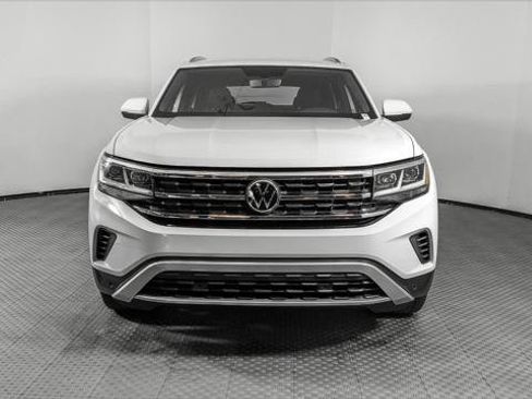 Used 2023 Volkswagen Atlas Cross Sport SE FWD image 12