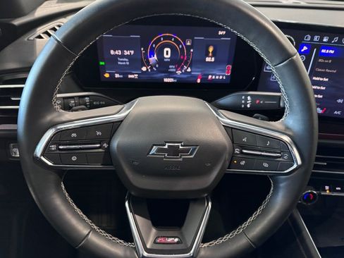 Certified 2025 Chevrolet Traverse Z71 image 13