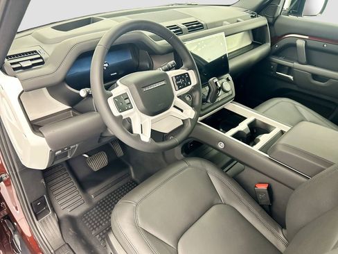 New 2026 Land Rover Defender 130 X-Dynamic SE AWD/4WD image 9