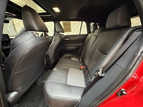 Used 2023 Toyota Corolla Cross XSE w/ Convenience Package image 13