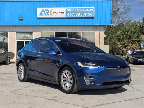 Used 2019 Tesla Model X 100D image 3