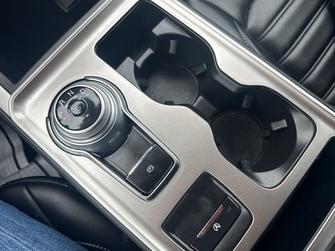 Used 2024 Ford Edge SEL w/ Convenience Package image 37