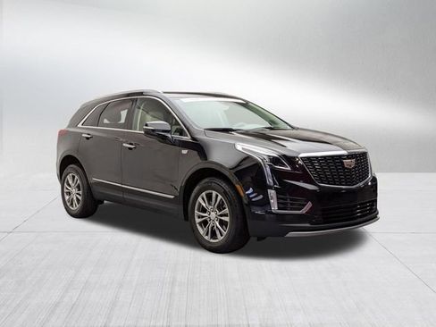 Certified 2023 Cadillac XT5 Premium Luxury w/ LPO, Floor Liner Package FWD image 3