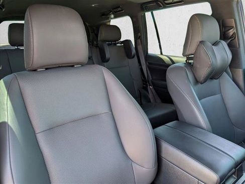 Used 2021 Lexus GX 460 Premium w/ Premium Plus Package AWD/4WD image 19