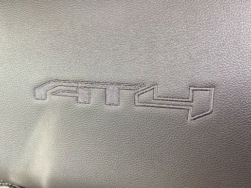 Used 2024 GMC Sierra 2500 AT4 w/ Technology Package image 20