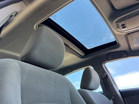 Used 2013 Toyota Corolla LE w/ Premium Pkg FWD image 21