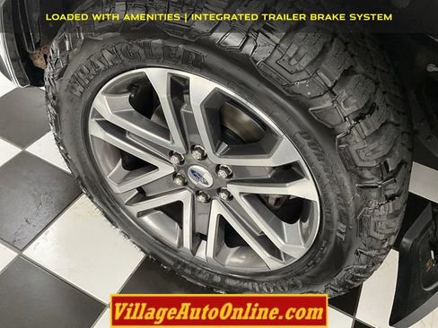 Used 2017 Ford F150 Lariat w/ Equipment Group 502A Luxury image 10