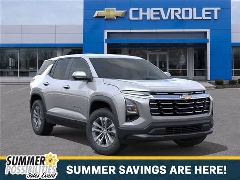 New 2026 Chevrolet Equinox LT w/ Safety and Technology Package FWD image 7