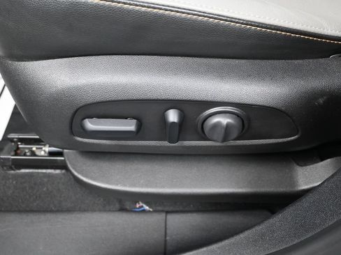 Used 2019 GMC Terrain SLT w/ Preferred Package AWD/4WD image 11