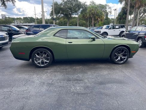 Used 2020 Dodge Challenger SXT w/ Blacktop Package RWD image 5