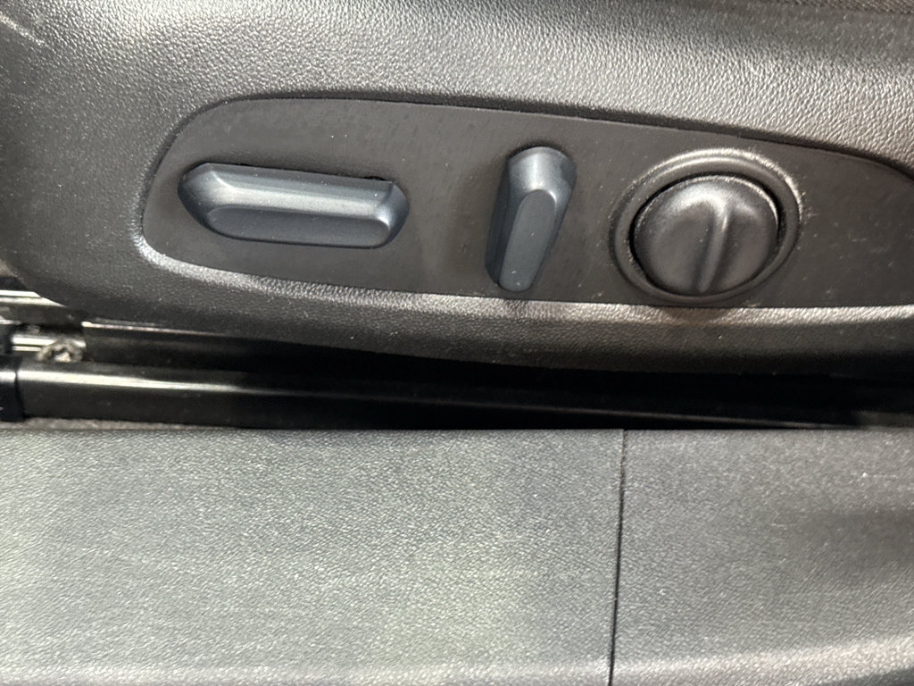 Used 2024 Chevrolet Malibu LT FWD image 12