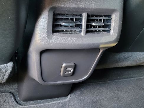 Used 2024 Chevrolet Equinox RS image 20