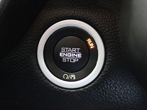 Used 2021 RAM 1500 Big Horn AWD/4WD image 25