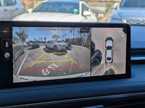 Used 2025 Genesis G70 3.3T Advanced w/ Sport Prestige Package image 19