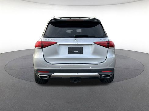 Used 2022 Mercedes-Benz GLE 350 4MATIC w/ Premium Package image 4