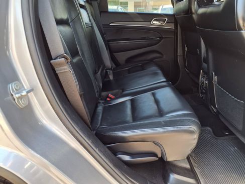 Used 2020 Jeep Grand Cherokee Limited RWD image 14
