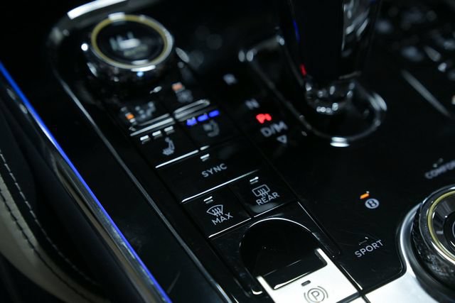 Used 2024 Bentley Flying Spur V8 AWD/4WD image 53