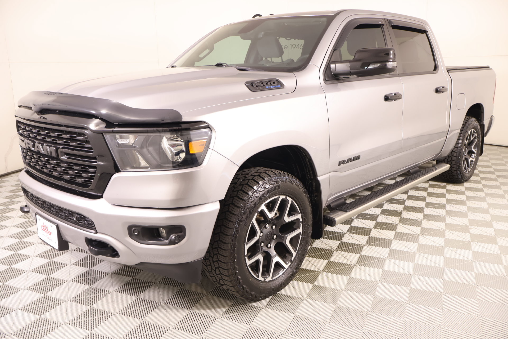 Used 2024 RAM 1500 Lone Star AWD/4WD image 11