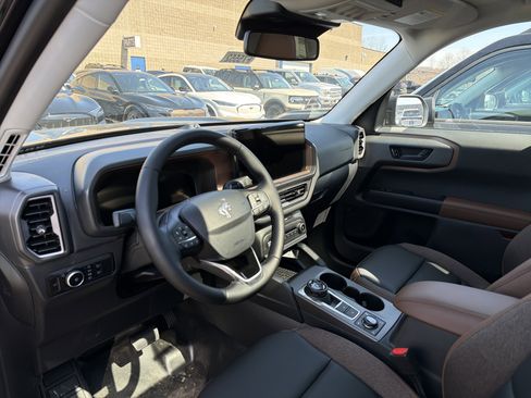 New 2025 Ford Bronco Sport Outer Banks w/ Sasquatch Outer Banks Package AWD/4WD image 8