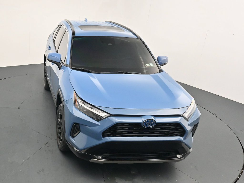 Used 2024 Toyota RAV4 SE w/ Convenience Package AWD/4WD image 29