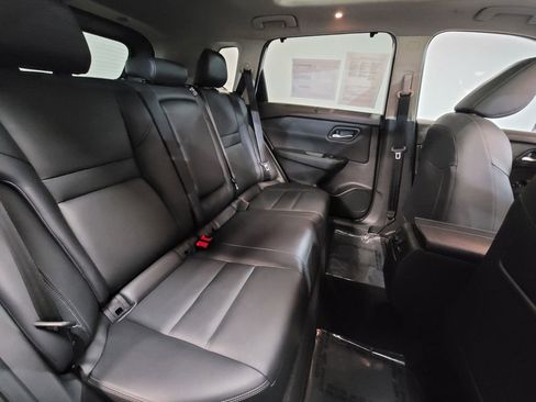 Certified 2023 Nissan Rogue SL w/ SL Premium Package image 8