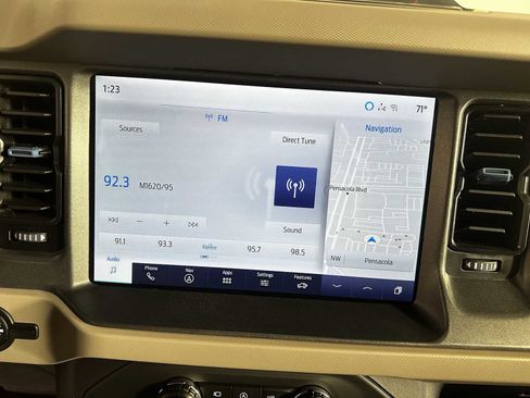 Used 2024 Ford Bronco Wildtrak image 16