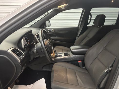 Used 2019 Jeep Grand Cherokee Laredo image 8