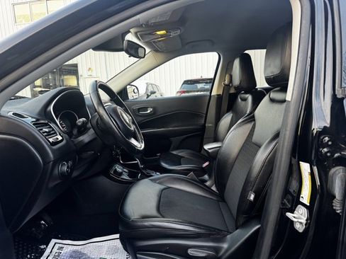 Used 2020 Jeep Compass Latitude image 16