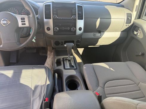Used 2018 Nissan Frontier S image 17