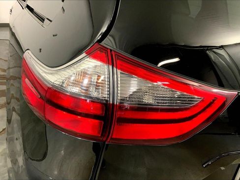 Used 2020 Toyota Sienna XLE FWD image 27