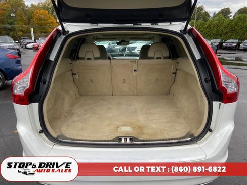 Used 2015 Volvo XC60 T5 image 18
