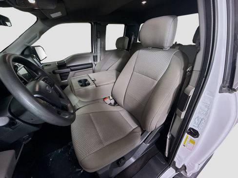 Used 2020 Ford F150 XLT image 21