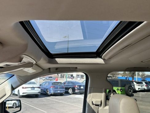 Used 2015 Chevrolet Tahoe LTZ image 16