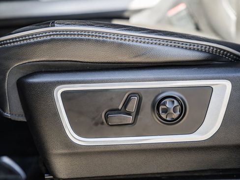 Used 2021 RAM 1500 Laramie image 40