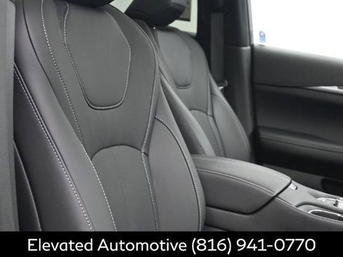 Certified 2026 INFINITI QX60 Pure w/ Cargo Package AWD/4WD image 8