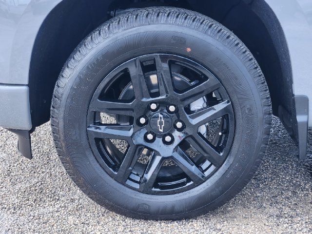 Used 2024 Chevrolet Silverado 1500 Custom w/ LPO, Dark Essentials Package RWD image 10